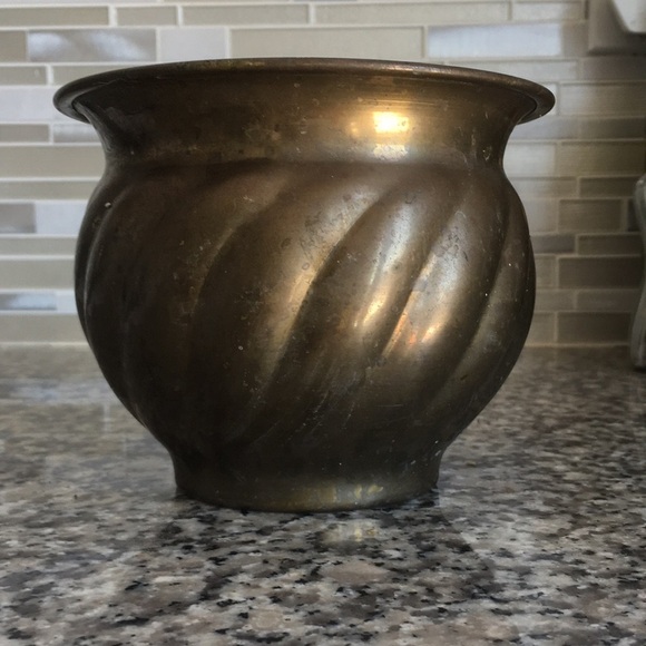 Antique Brass Ripple Effect Planter - Picture 5 of 7
